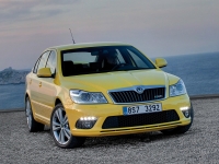 Skoda Octavia RS liftback 5-door (2 generation) 2.0 TDI DSG foto, Skoda Octavia RS liftback 5-door (2 generation) 2.0 TDI DSG fotos, Skoda Octavia RS liftback 5-door (2 generation) 2.0 TDI DSG imagen, Skoda Octavia RS liftback 5-door (2 generation) 2.0 TDI DSG imagenes, Skoda Octavia RS liftback 5-door (2 generation) 2.0 TDI DSG fotografía