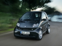 Smart Fortwo Brabus hatchback (1 generation) AT 0.7 (75hp) opiniones, Smart Fortwo Brabus hatchback (1 generation) AT 0.7 (75hp) precio, Smart Fortwo Brabus hatchback (1 generation) AT 0.7 (75hp) comprar, Smart Fortwo Brabus hatchback (1 generation) AT 0.7 (75hp) caracteristicas, Smart Fortwo Brabus hatchback (1 generation) AT 0.7 (75hp) especificaciones, Smart Fortwo Brabus hatchback (1 generation) AT 0.7 (75hp) Ficha tecnica, Smart Fortwo Brabus hatchback (1 generation) AT 0.7 (75hp) Automovil