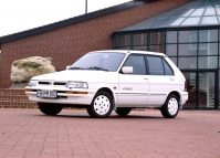 Subaru Justy Hatchback (1 (KAD) 1.2 CVT (74 HP) foto, Subaru Justy Hatchback (1 (KAD) 1.2 CVT (74 HP) fotos, Subaru Justy Hatchback (1 (KAD) 1.2 CVT (74 HP) imagen, Subaru Justy Hatchback (1 (KAD) 1.2 CVT (74 HP) imagenes, Subaru Justy Hatchback (1 (KAD) 1.2 CVT (74 HP) fotografía