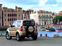 Suzuki Jimny SUV 3-door (3 generation) 1.3 MT 4WD (80hp) foto, Suzuki Jimny SUV 3-door (3 generation) 1.3 MT 4WD (80hp) fotos, Suzuki Jimny SUV 3-door (3 generation) 1.3 MT 4WD (80hp) imagen, Suzuki Jimny SUV 3-door (3 generation) 1.3 MT 4WD (80hp) imagenes, Suzuki Jimny SUV 3-door (3 generation) 1.3 MT 4WD (80hp) fotografía