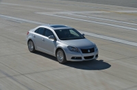 Suzuki Kizashi Sedan (1 generation) 2.4 4WD CVT (178hp) STDLX opiniones, Suzuki Kizashi Sedan (1 generation) 2.4 4WD CVT (178hp) STDLX precio, Suzuki Kizashi Sedan (1 generation) 2.4 4WD CVT (178hp) STDLX comprar, Suzuki Kizashi Sedan (1 generation) 2.4 4WD CVT (178hp) STDLX caracteristicas, Suzuki Kizashi Sedan (1 generation) 2.4 4WD CVT (178hp) STDLX especificaciones, Suzuki Kizashi Sedan (1 generation) 2.4 4WD CVT (178hp) STDLX Ficha tecnica, Suzuki Kizashi Sedan (1 generation) 2.4 4WD CVT (178hp) STDLX Automovil