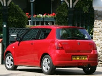 Suzuki Swift Hatchback 3-door (3 generation) 1.3 AT (92hp) foto, Suzuki Swift Hatchback 3-door (3 generation) 1.3 AT (92hp) fotos, Suzuki Swift Hatchback 3-door (3 generation) 1.3 AT (92hp) imagen, Suzuki Swift Hatchback 3-door (3 generation) 1.3 AT (92hp) imagenes, Suzuki Swift Hatchback 3-door (3 generation) 1.3 AT (92hp) fotografía