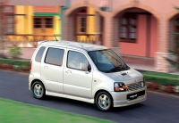 Suzuki Wagon R Minivan 5-door (2 generation) 0.7 CVT (54hp) foto, Suzuki Wagon R Minivan 5-door (2 generation) 0.7 CVT (54hp) fotos, Suzuki Wagon R Minivan 5-door (2 generation) 0.7 CVT (54hp) imagen, Suzuki Wagon R Minivan 5-door (2 generation) 0.7 CVT (54hp) imagenes, Suzuki Wagon R Minivan 5-door (2 generation) 0.7 CVT (54hp) fotografía
