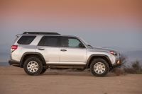 Toyota 4runner SUV (5th generation) 4.0 AT (270hp) foto, Toyota 4runner SUV (5th generation) 4.0 AT (270hp) fotos, Toyota 4runner SUV (5th generation) 4.0 AT (270hp) imagen, Toyota 4runner SUV (5th generation) 4.0 AT (270hp) imagenes, Toyota 4runner SUV (5th generation) 4.0 AT (270hp) fotografía