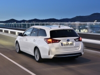 Toyota Auris Touring Sports Hybrid wagon 5-door (2 generation) 1.8 CVT foto, Toyota Auris Touring Sports Hybrid wagon 5-door (2 generation) 1.8 CVT fotos, Toyota Auris Touring Sports Hybrid wagon 5-door (2 generation) 1.8 CVT imagen, Toyota Auris Touring Sports Hybrid wagon 5-door (2 generation) 1.8 CVT imagenes, Toyota Auris Touring Sports Hybrid wagon 5-door (2 generation) 1.8 CVT fotografía