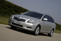 Toyota Avensis Wagon (2 generation) 2.0 AT (147hp) foto, Toyota Avensis Wagon (2 generation) 2.0 AT (147hp) fotos, Toyota Avensis Wagon (2 generation) 2.0 AT (147hp) imagen, Toyota Avensis Wagon (2 generation) 2.0 AT (147hp) imagenes, Toyota Avensis Wagon (2 generation) 2.0 AT (147hp) fotografía