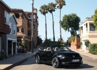 Volkswagen Beetle Convertible (2 generation) 2.0 TDI MT (140hp) foto, Volkswagen Beetle Convertible (2 generation) 2.0 TDI MT (140hp) fotos, Volkswagen Beetle Convertible (2 generation) 2.0 TDI MT (140hp) imagen, Volkswagen Beetle Convertible (2 generation) 2.0 TDI MT (140hp) imagenes, Volkswagen Beetle Convertible (2 generation) 2.0 TDI MT (140hp) fotografía