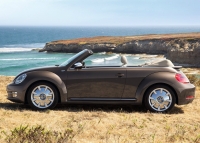 Volkswagen Beetle Convertible (2 generation) 2.0 TDI MT (140hp) foto, Volkswagen Beetle Convertible (2 generation) 2.0 TDI MT (140hp) fotos, Volkswagen Beetle Convertible (2 generation) 2.0 TDI MT (140hp) imagen, Volkswagen Beetle Convertible (2 generation) 2.0 TDI MT (140hp) imagenes, Volkswagen Beetle Convertible (2 generation) 2.0 TDI MT (140hp) fotografía