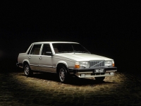 Volvo 760 Saloon (1 generation) 2.3 T MT (182hp) opiniones, Volvo 760 Saloon (1 generation) 2.3 T MT (182hp) precio, Volvo 760 Saloon (1 generation) 2.3 T MT (182hp) comprar, Volvo 760 Saloon (1 generation) 2.3 T MT (182hp) caracteristicas, Volvo 760 Saloon (1 generation) 2.3 T MT (182hp) especificaciones, Volvo 760 Saloon (1 generation) 2.3 T MT (182hp) Ficha tecnica, Volvo 760 Saloon (1 generation) 2.3 T MT (182hp) Automovil