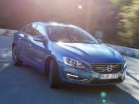 Volvo S60 Sedan (2 generation) 1.6 D2 MT (115hp) foto, Volvo S60 Sedan (2 generation) 1.6 D2 MT (115hp) fotos, Volvo S60 Sedan (2 generation) 1.6 D2 MT (115hp) imagen, Volvo S60 Sedan (2 generation) 1.6 D2 MT (115hp) imagenes, Volvo S60 Sedan (2 generation) 1.6 D2 MT (115hp) fotografía