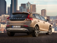 Volvo V40 Cross Country hatchback 5-door. (2 generation) 1.6 D2 MT (115 HP) foto, Volvo V40 Cross Country hatchback 5-door. (2 generation) 1.6 D2 MT (115 HP) fotos, Volvo V40 Cross Country hatchback 5-door. (2 generation) 1.6 D2 MT (115 HP) imagen, Volvo V40 Cross Country hatchback 5-door. (2 generation) 1.6 D2 MT (115 HP) imagenes, Volvo V40 Cross Country hatchback 5-door. (2 generation) 1.6 D2 MT (115 HP) fotografía