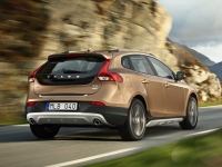 Volvo V40 Cross Country hatchback 5-door. (2 generation) 1.6 D2 Powershift (115hp) Kinetic (2014) foto, Volvo V40 Cross Country hatchback 5-door. (2 generation) 1.6 D2 Powershift (115hp) Kinetic (2014) fotos, Volvo V40 Cross Country hatchback 5-door. (2 generation) 1.6 D2 Powershift (115hp) Kinetic (2014) imagen, Volvo V40 Cross Country hatchback 5-door. (2 generation) 1.6 D2 Powershift (115hp) Kinetic (2014) imagenes, Volvo V40 Cross Country hatchback 5-door. (2 generation) 1.6 D2 Powershift (115hp) Kinetic (2014) fotografía