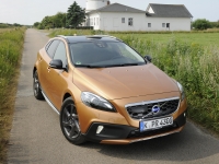 Volvo V40 Cross Country hatchback 5-door. (2 generation) 2.0 T4 Geartronic (180hp) Kinetic (2014) opiniones, Volvo V40 Cross Country hatchback 5-door. (2 generation) 2.0 T4 Geartronic (180hp) Kinetic (2014) precio, Volvo V40 Cross Country hatchback 5-door. (2 generation) 2.0 T4 Geartronic (180hp) Kinetic (2014) comprar, Volvo V40 Cross Country hatchback 5-door. (2 generation) 2.0 T4 Geartronic (180hp) Kinetic (2014) caracteristicas, Volvo V40 Cross Country hatchback 5-door. (2 generation) 2.0 T4 Geartronic (180hp) Kinetic (2014) especificaciones, Volvo V40 Cross Country hatchback 5-door. (2 generation) 2.0 T4 Geartronic (180hp) Kinetic (2014) Ficha tecnica, Volvo V40 Cross Country hatchback 5-door. (2 generation) 2.0 T4 Geartronic (180hp) Kinetic (2014) Automovil
