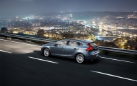 Volvo V40 Hatchback 5-door. (2 generation) 1.6 T4 MT Turbo (180hp) foto, Volvo V40 Hatchback 5-door. (2 generation) 1.6 T4 MT Turbo (180hp) fotos, Volvo V40 Hatchback 5-door. (2 generation) 1.6 T4 MT Turbo (180hp) imagen, Volvo V40 Hatchback 5-door. (2 generation) 1.6 T4 MT Turbo (180hp) imagenes, Volvo V40 Hatchback 5-door. (2 generation) 1.6 T4 MT Turbo (180hp) fotografía