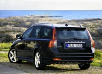 Volvo V50 Wagon (1 generation) 1.6 TD MT (110 hp) foto, Volvo V50 Wagon (1 generation) 1.6 TD MT (110 hp) fotos, Volvo V50 Wagon (1 generation) 1.6 TD MT (110 hp) imagen, Volvo V50 Wagon (1 generation) 1.6 TD MT (110 hp) imagenes, Volvo V50 Wagon (1 generation) 1.6 TD MT (110 hp) fotografía