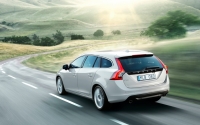 Volvo V60 Estate (1 generation) 1.6 T4 MT (180 HP) foto, Volvo V60 Estate (1 generation) 1.6 T4 MT (180 HP) fotos, Volvo V60 Estate (1 generation) 1.6 T4 MT (180 HP) imagen, Volvo V60 Estate (1 generation) 1.6 T4 MT (180 HP) imagenes, Volvo V60 Estate (1 generation) 1.6 T4 MT (180 HP) fotografía