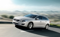 Volvo V60 Estate (1 generation) 2.4 D6 Plug-in-Hybrid Geartronic Turbo AWD (215 HP) opiniones, Volvo V60 Estate (1 generation) 2.4 D6 Plug-in-Hybrid Geartronic Turbo AWD (215 HP) precio, Volvo V60 Estate (1 generation) 2.4 D6 Plug-in-Hybrid Geartronic Turbo AWD (215 HP) comprar, Volvo V60 Estate (1 generation) 2.4 D6 Plug-in-Hybrid Geartronic Turbo AWD (215 HP) caracteristicas, Volvo V60 Estate (1 generation) 2.4 D6 Plug-in-Hybrid Geartronic Turbo AWD (215 HP) especificaciones, Volvo V60 Estate (1 generation) 2.4 D6 Plug-in-Hybrid Geartronic Turbo AWD (215 HP) Ficha tecnica, Volvo V60 Estate (1 generation) 2.4 D6 Plug-in-Hybrid Geartronic Turbo AWD (215 HP) Automovil